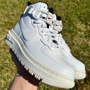 NEW NIKE AIR FORCE 1 HIGH WHITE